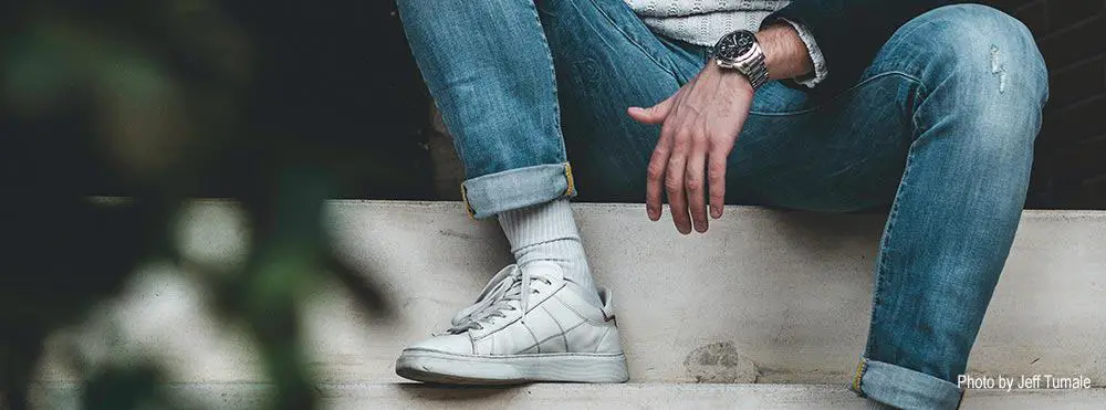 Best Men’s Shoes to Wear with Rolled up Jeans - Menstopspot.com